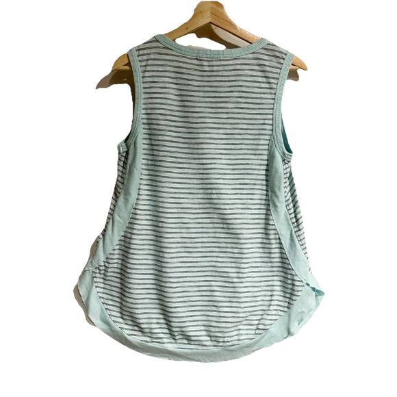 MODODOC Women Medium Blue Striped Oversized Flowy Tank Top - Picture 2 of 5